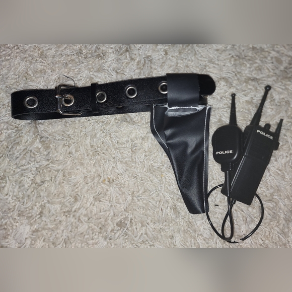 Kids Police Officer/ hat, Belt, shirt, pants, gun holster and walkie-talkie - Picture 4 of 6